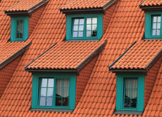 Jak wybrać odpowiednie pokrycie dachowe